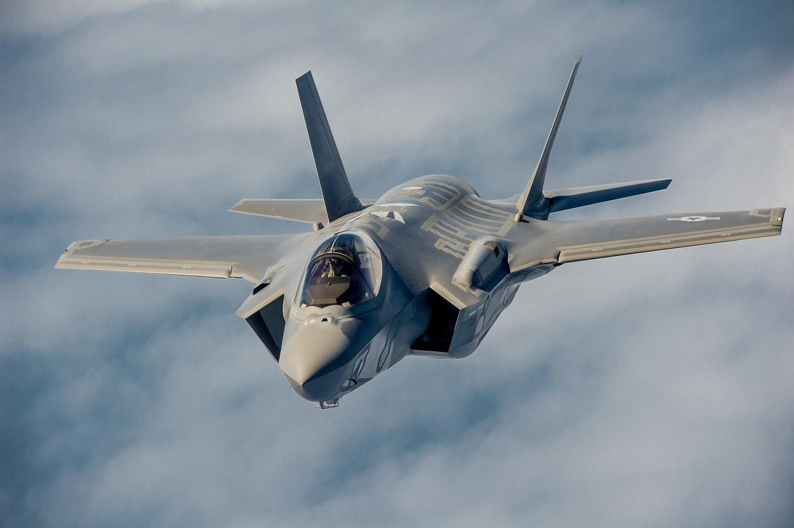 洛克希德·馬丁工廠生產線上的F-35戰機（資料圖）