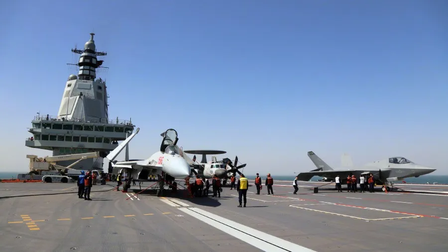超級航母的戰略價值：中美海權競爭的時代對照 海上浮動空軍基地：國力與主權的延伸的封面圖片