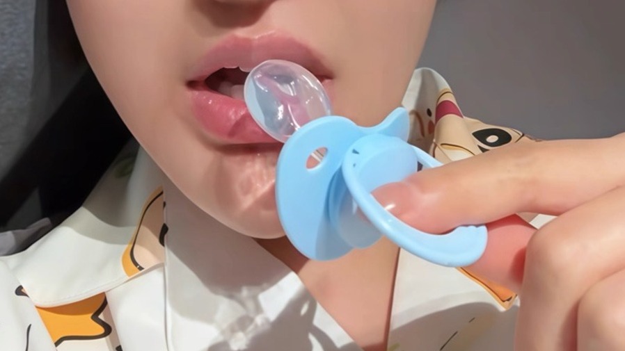爆火的成年人奶嘴可以戒菸減肥？恐怕會毀掉牙齒！的封面圖片
