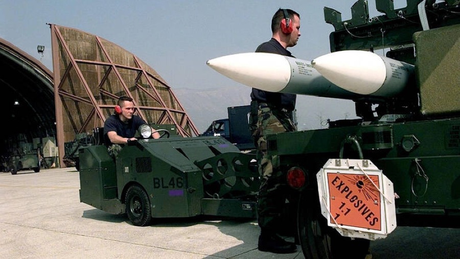 AIM-120飛彈史上最大採購 美為19國簽逾千億訂單的封面圖片