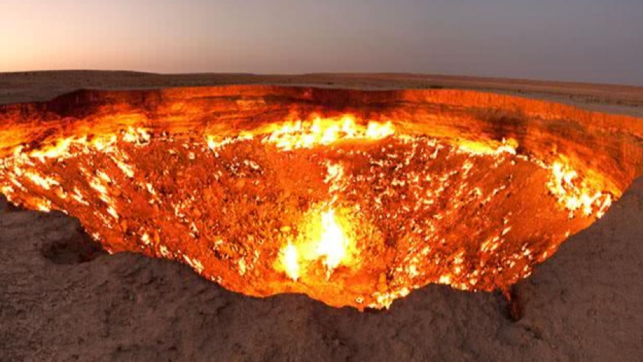 土庫曼斯坦燃燒 50 多年的「地獄之門」要熄滅？的封面圖片