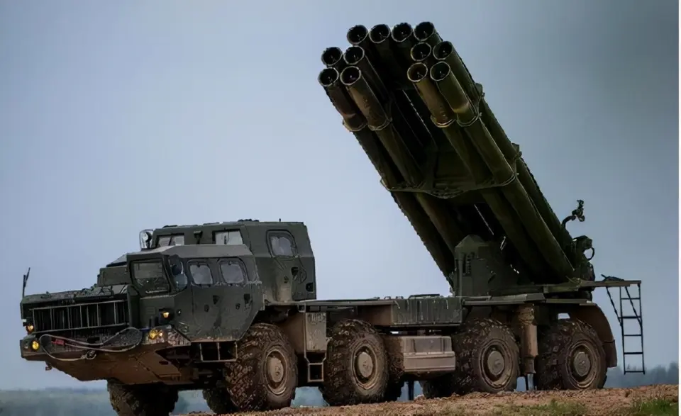 PHL-191型遠程火箭炮，已經成為對台武統的終極武器。（網上照片）