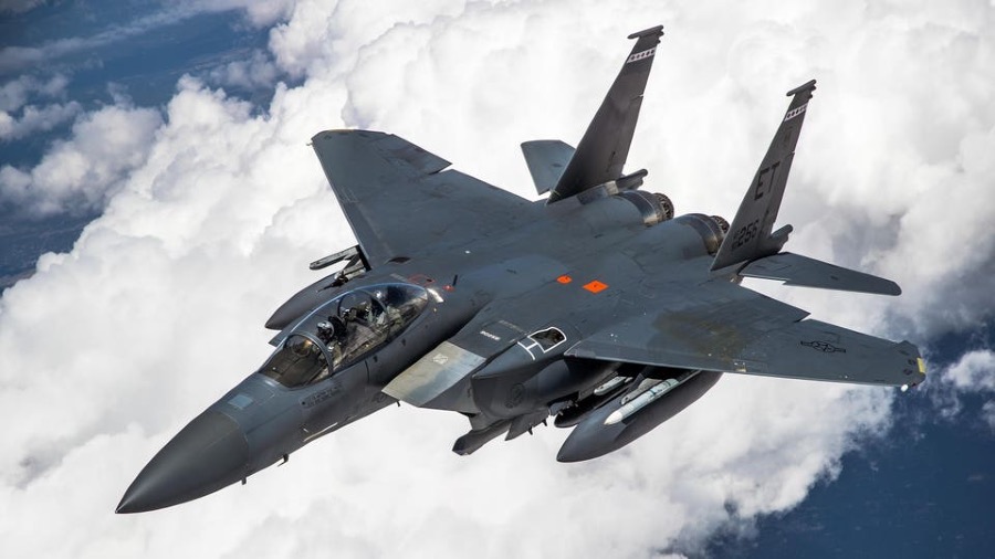 3200名員工罷工抗議 波音F-15戰機生產線停擺的封面圖片