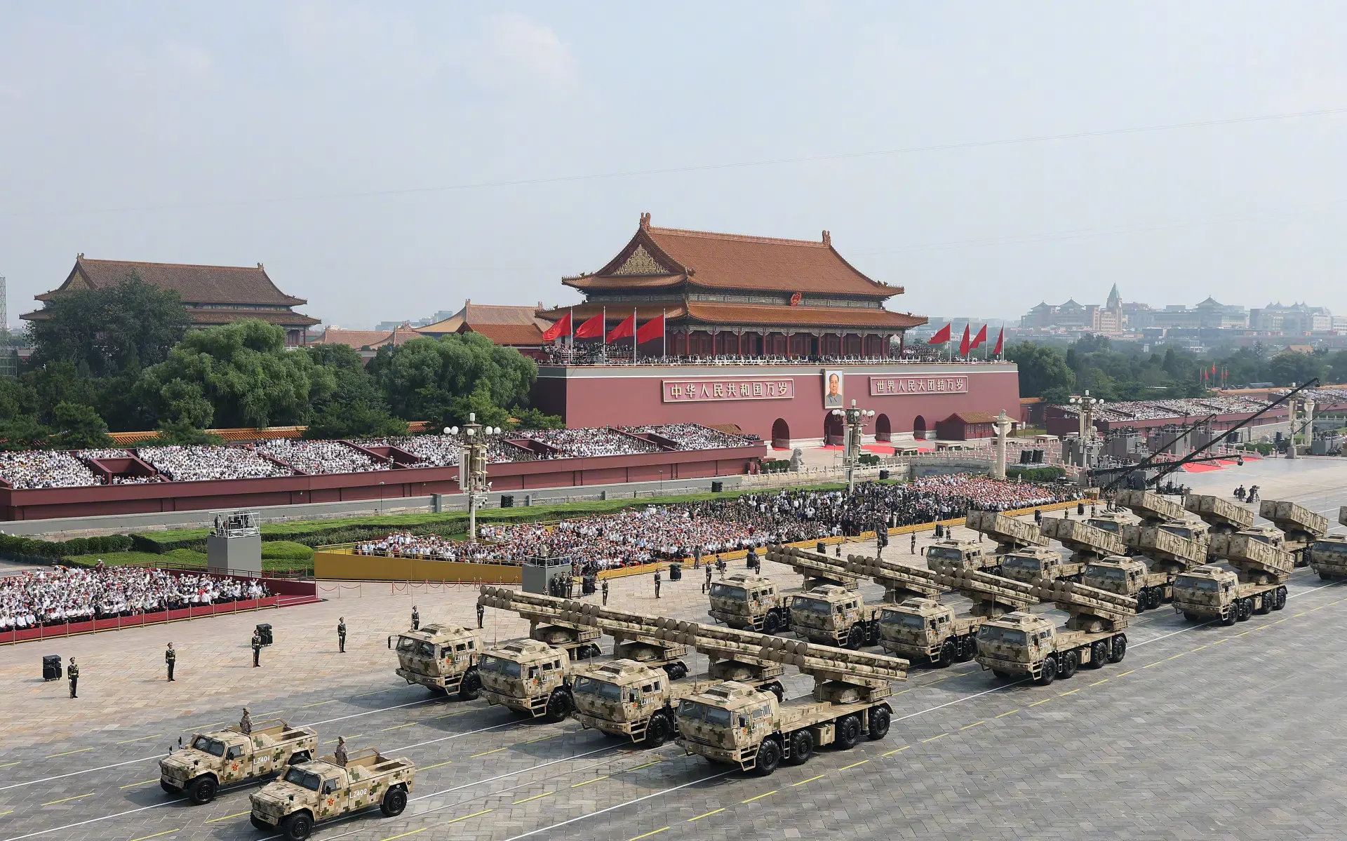 中國透過這次閱兵的武力展示，也等於降低了戰爭的風險。(新華社)