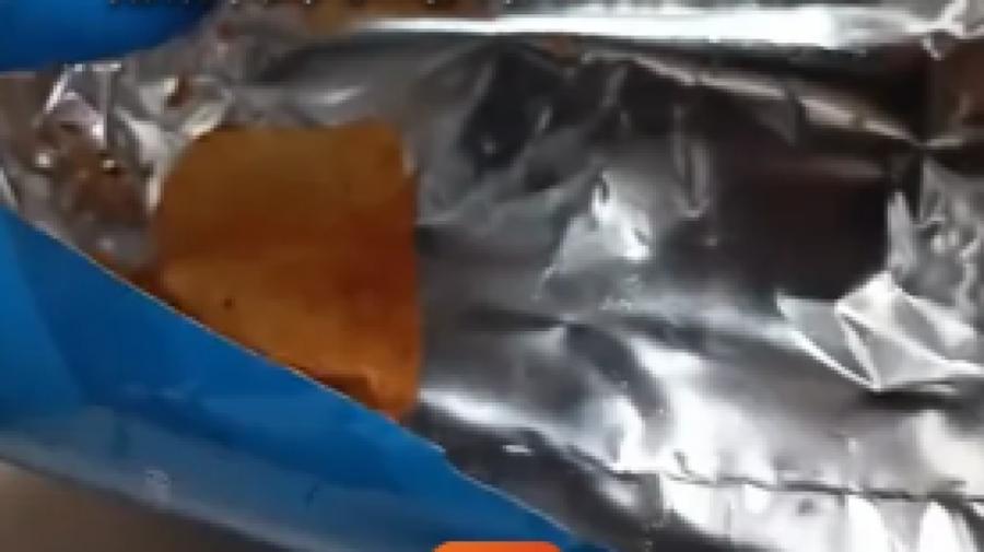 獨居薯片成網紅！樂事「空包門」背後的零食困擾的封面圖片