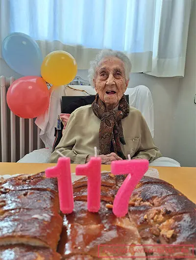 在這個世界上，有位奶奶不僅熬過兩次世界大戰、西班牙內戰，113 歲時還扛過新冠病毒，最後健健康康活到 117 歲！（來源：Guinness world records）