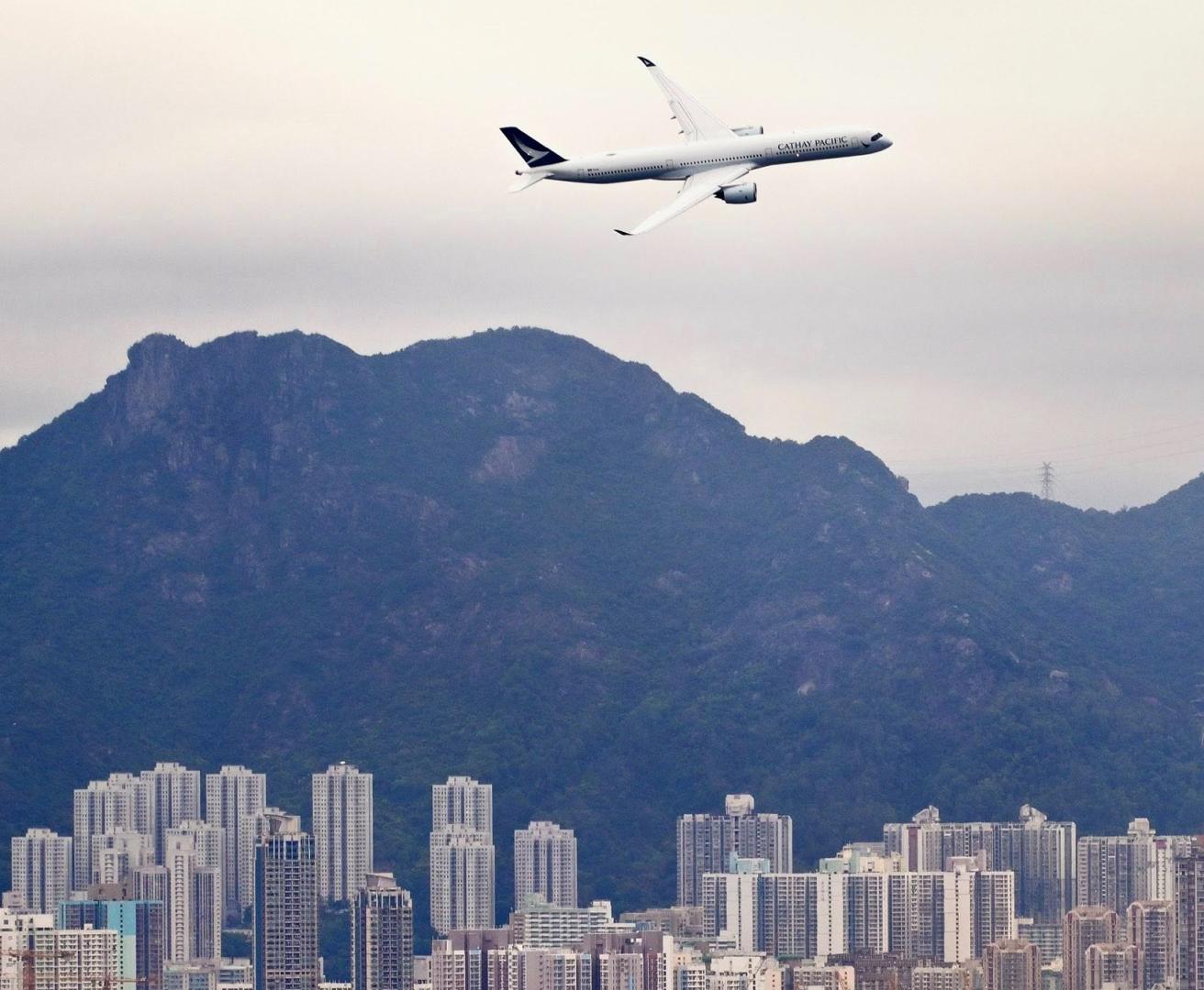 香港轉口貿易面臨壓力，這條航線更具戰略意義。(國泰航空)