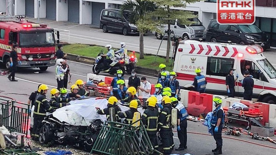 澳門私家車撞欄4死3傷 死者包括澳門足球代表隊新星吳禮廷的封面圖片